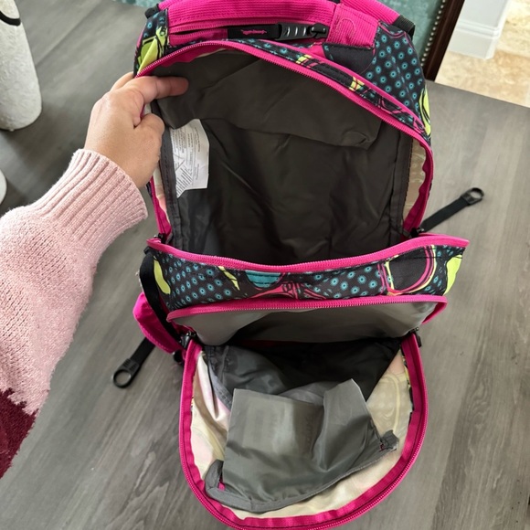 High Sierra loop hiking outdoors backpack hot pink NWT - Picture 11 of 12